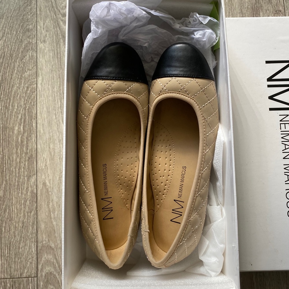 Neiman Marcus Ballet Flats BNIB 5.5